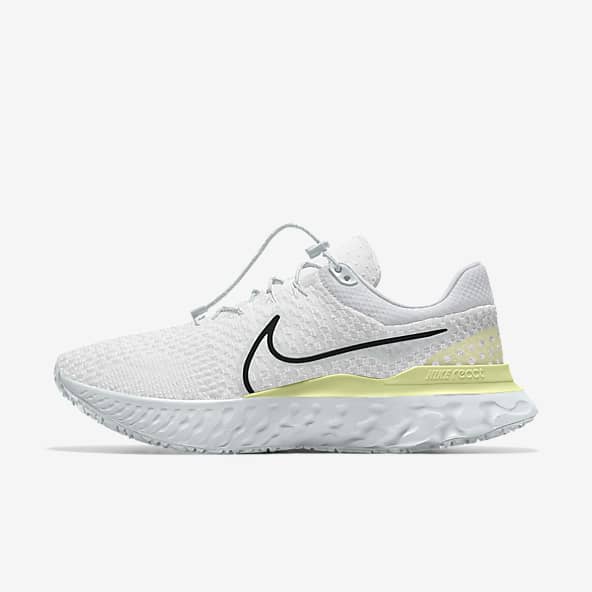 White nike gym shoes mens discount